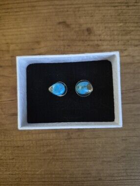 *WORN ONCE/LIKE NEW* Sterling Silver Turquoise Teardrop Stud Earrings - Blue